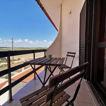 בית נופש House Surfing Peniche בליאל