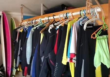 House Surfing Peniche 펜션 발리알