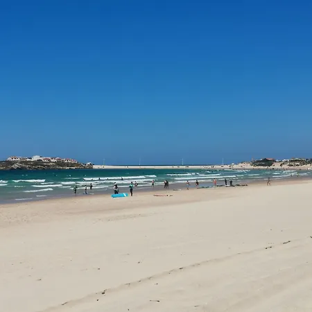 Beach House Surfing Peniche Holiday home